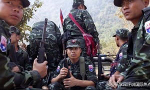 消停没几天，中国再收噩耗，邻国出现俩总统，一场大战仗避免不了